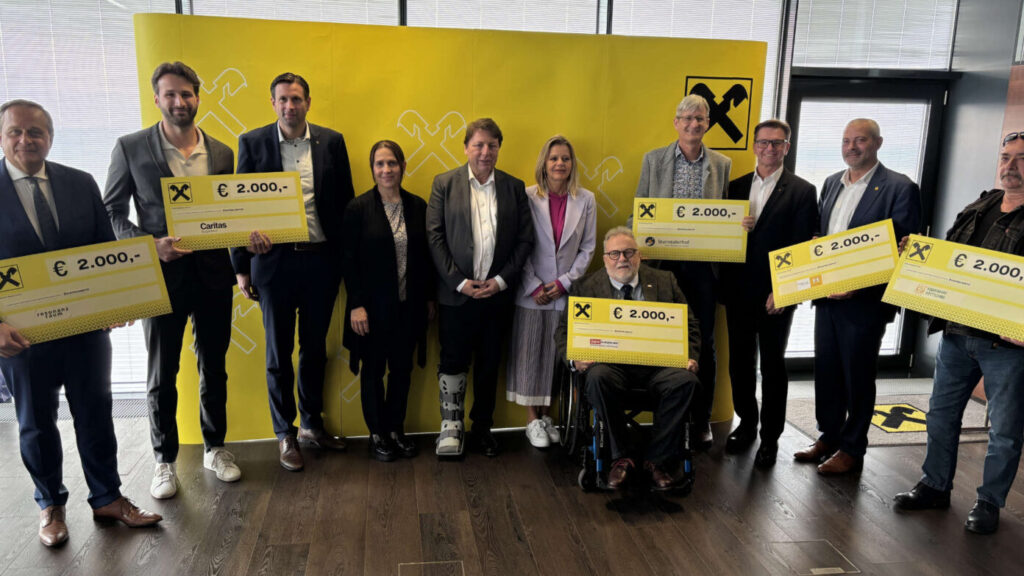 Raiffeisen Burgenland spendet zum Weltspartag